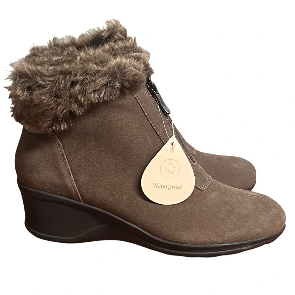 NWOB Easy Spirit Fairlae Leather and Faux Fur Ankle Boots Size 10